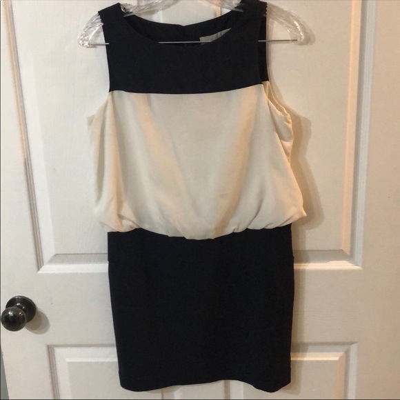 LOFT Dresses & Skirts - Ann Taylor LOFT Dress Sz 4P